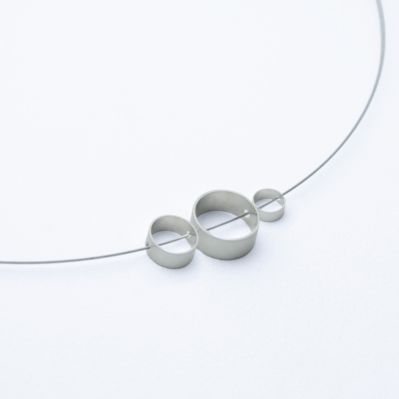 Silberschmuck von Studio 4L. Kollier Circle Silber Set 3er.